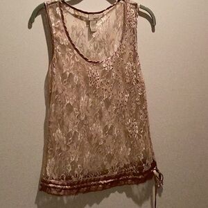 Daytrip Elegant sheer Lace Sleeveless Top